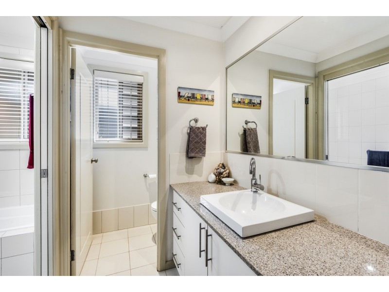 31 Strand Avenue, Narara NSW 2250