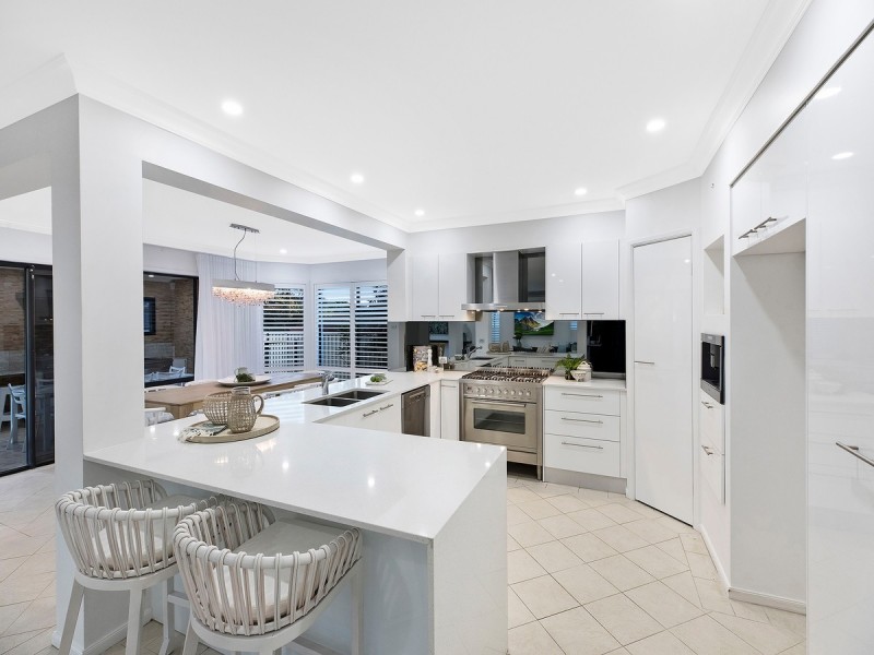 8 Stringybark Close, Terrigal NSW 2260