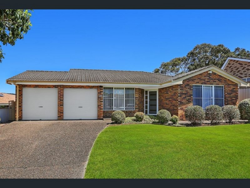 7 Lancaster Parade, Bateau Bay NSW 2261