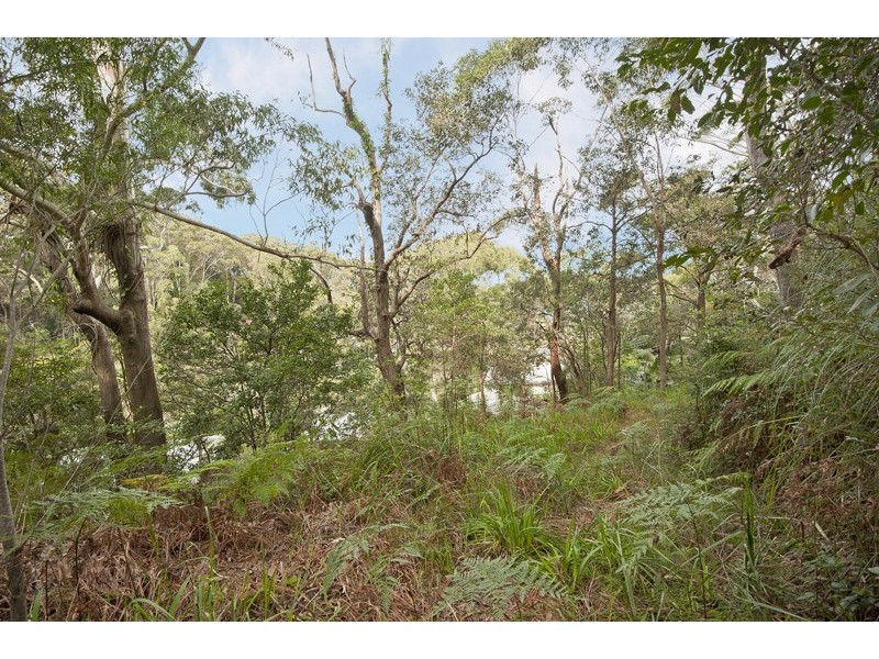 6 Surf Rider Avenue, North Avoca NSW 2260