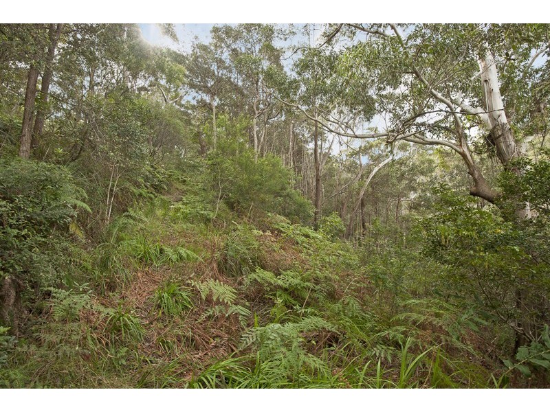 6 Surf Rider Avenue, North Avoca NSW 2260