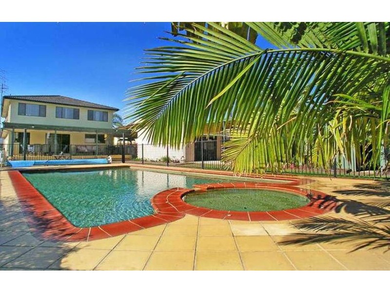 16 Pine Avenue, Davistown NSW 2251