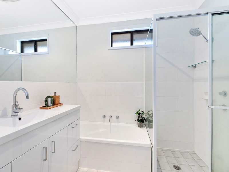 5 The Brow, Wamberal NSW 2260