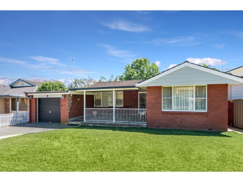 8 Lakewood Avenue, Green Point NSW 2251