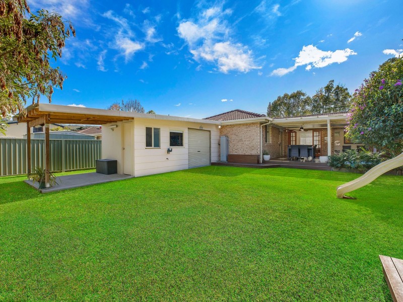 33 Reeves Street, Narara NSW 2250