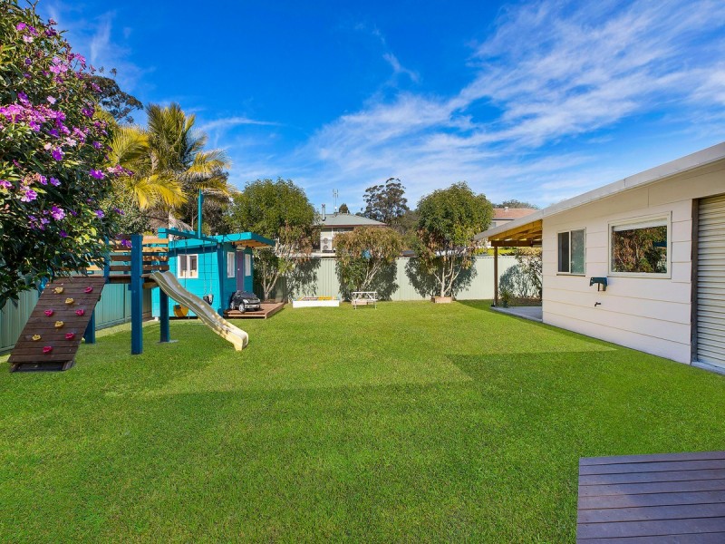 33 Reeves Street, Narara NSW 2250