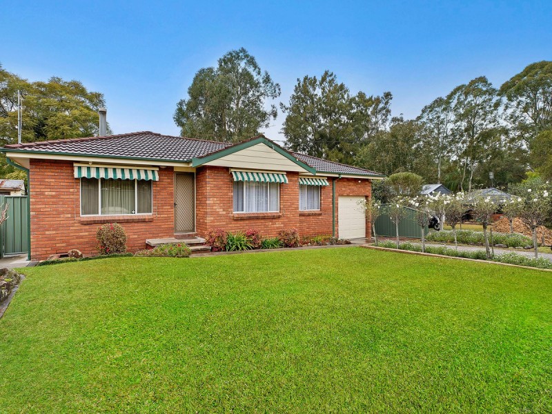 6 Runyon Close, Narara NSW 2250