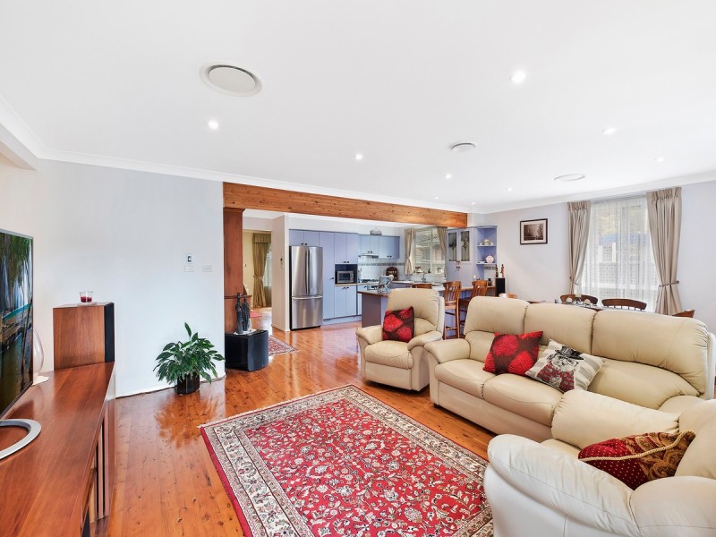 6 Runyon Close, Narara NSW 2250