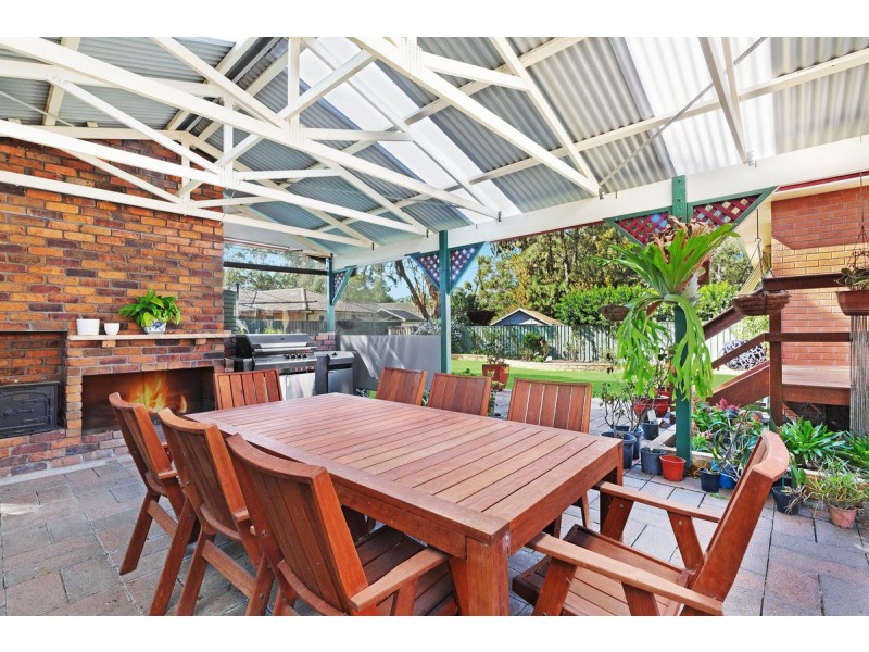 6 Runyon Close, Narara NSW 2250