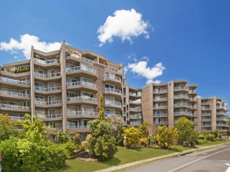 41/91-95 John Whiteway Drive, Gosford NSW 2250