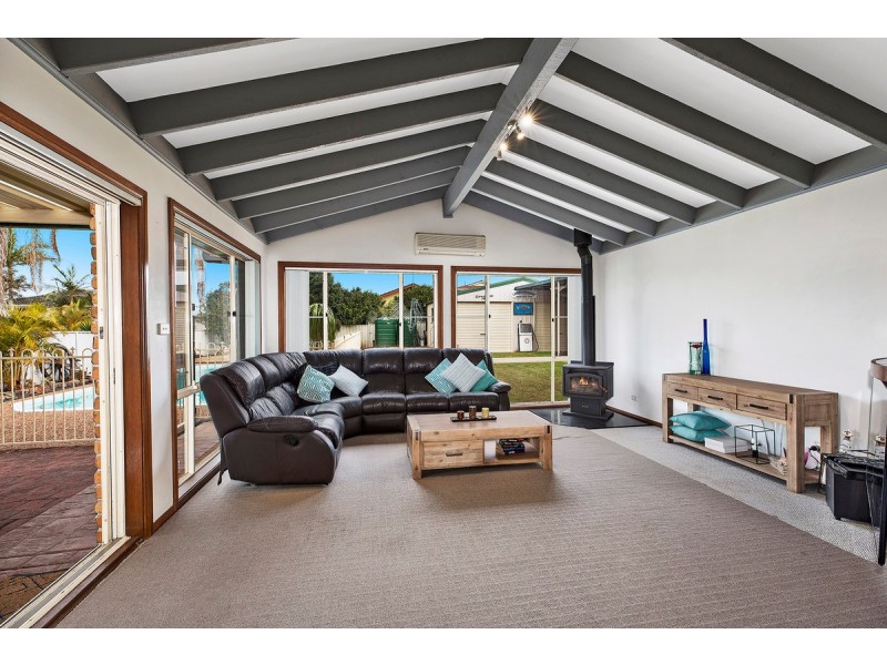 15 Alisa Close, Lake Haven NSW 2263