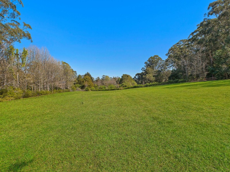 18 Erina Valley Road, Erina NSW 2250