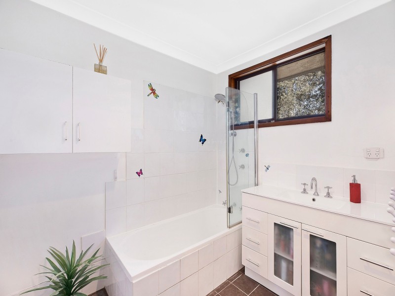 26 Narooma Road, Niagara Park NSW 2250