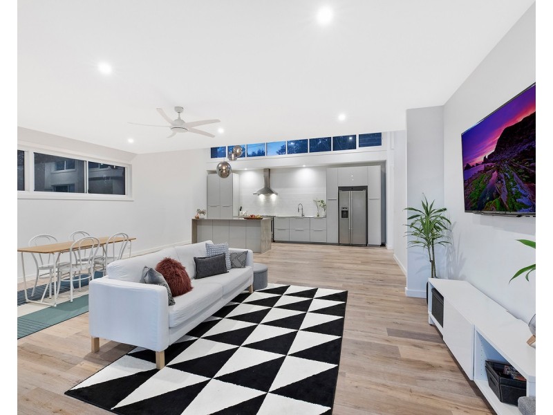 33 Hillcrest Street, Terrigal NSW 2260