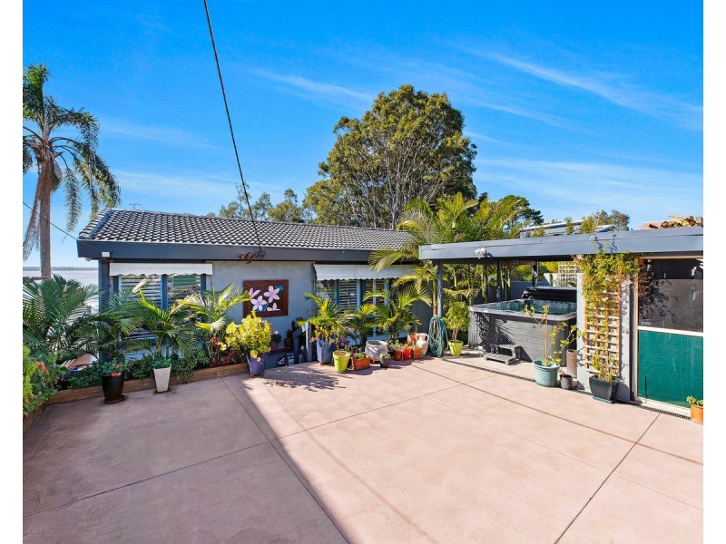 1 Karthina Crescent, Wyongah NSW 2259