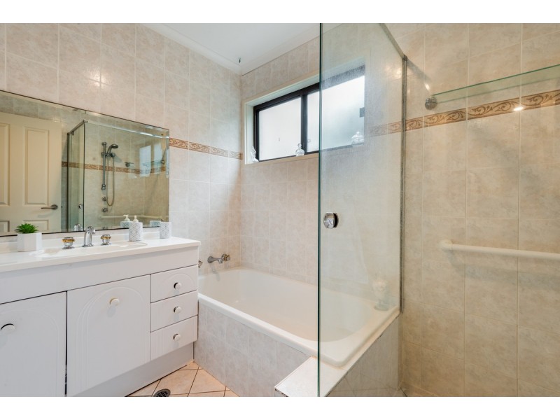 11 Maya Street, Wyoming NSW 2250