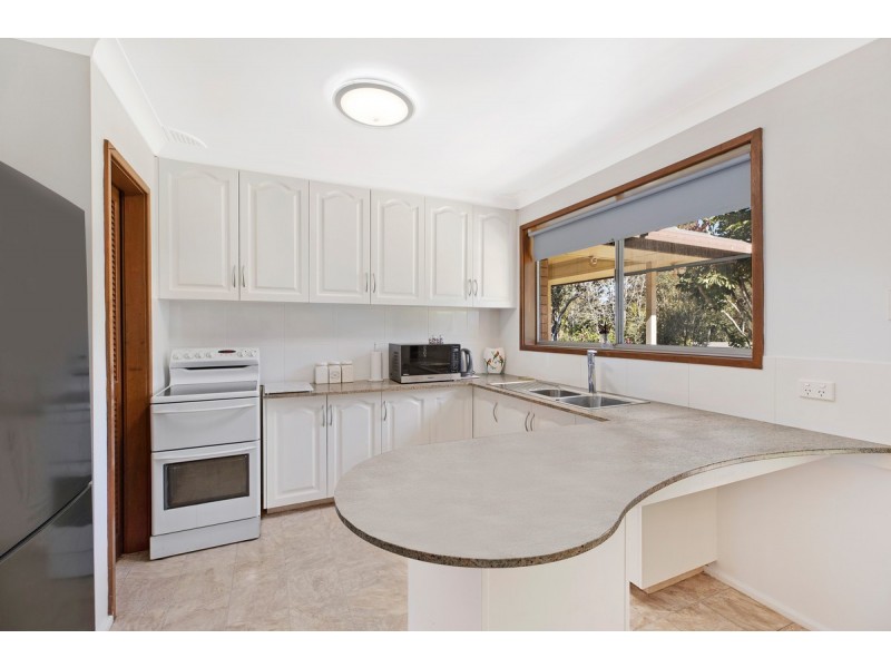 10 Kawana Avenue, Niagara Park NSW 2250