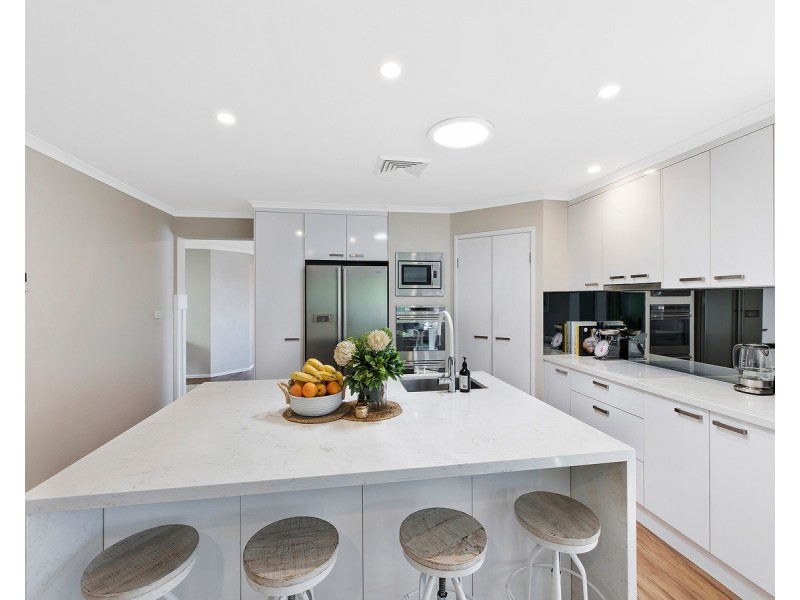 27 Robinia Parade, Springfield NSW 2250