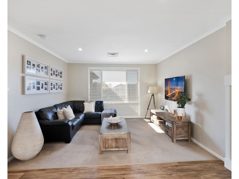 27 Robinia Parade, Springfield NSW 2250