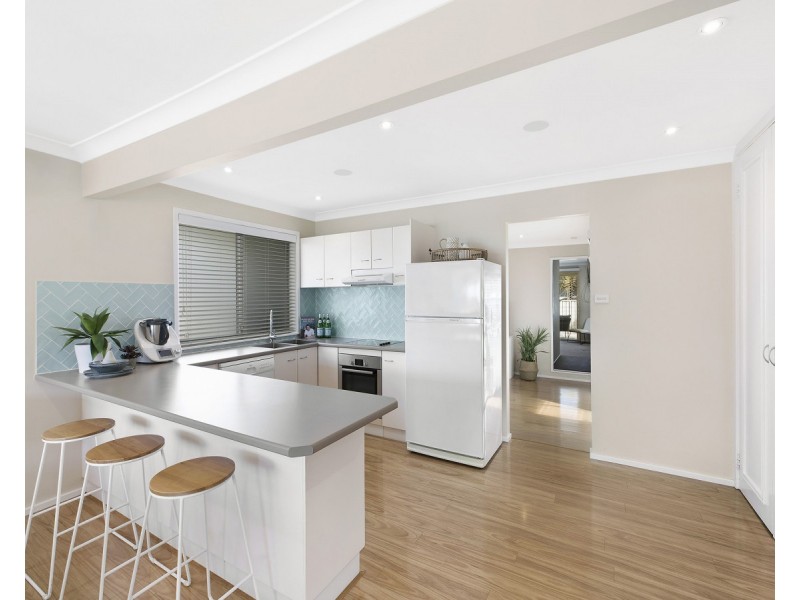 8 Bentley Road, Narara NSW 2250