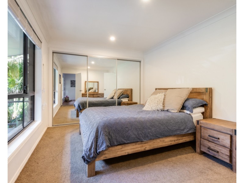 15c Paperbark Close, Wyoming NSW 2250