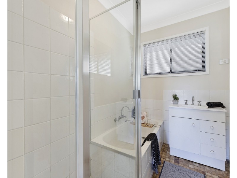 84 Playford Road, Killarney Vale NSW 2261