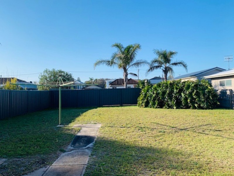 44 Bondi Road, The Entrance North NSW 2261