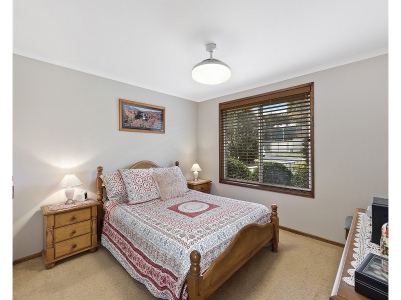 8 Tanunda Close, Narara NSW 2250