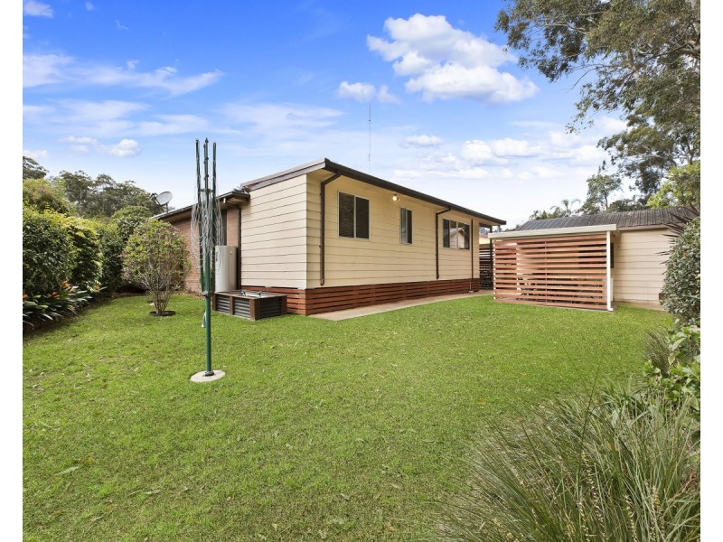 8 Tanunda Close, Narara NSW 2250