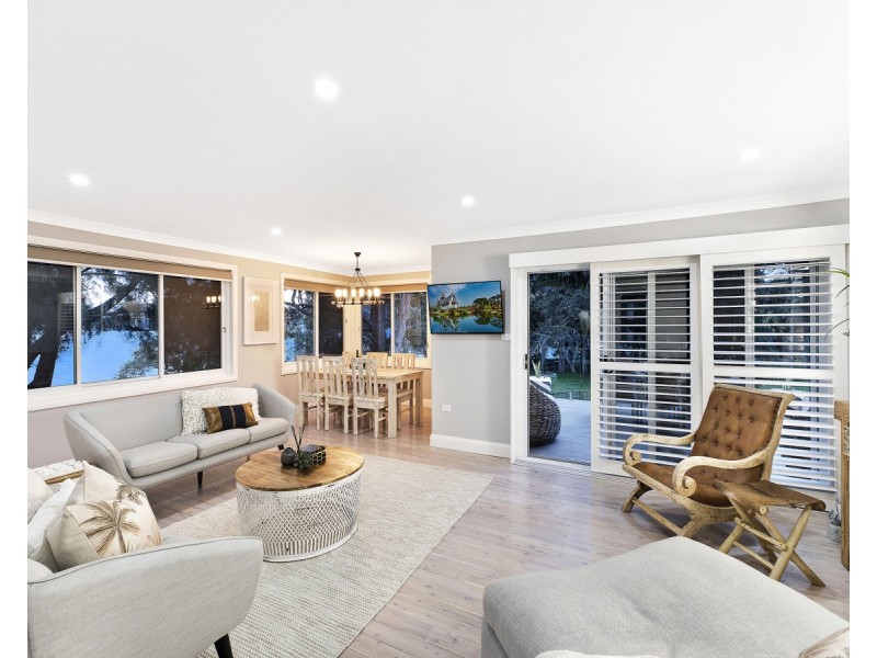 18 Asca Drive, Green Point NSW 2251