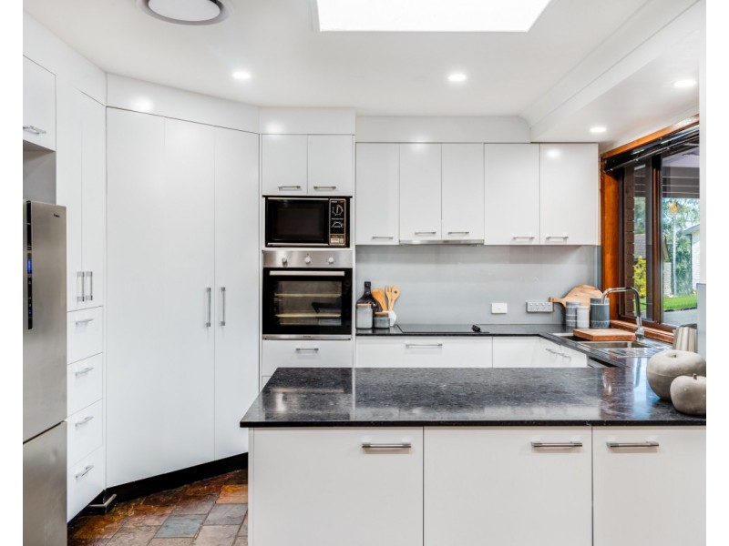 1 Nalkari Avenue, Wyoming NSW 2250