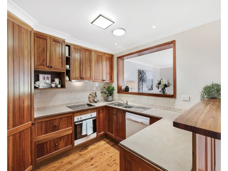 10 Woodside Terrace, Narara NSW 2250