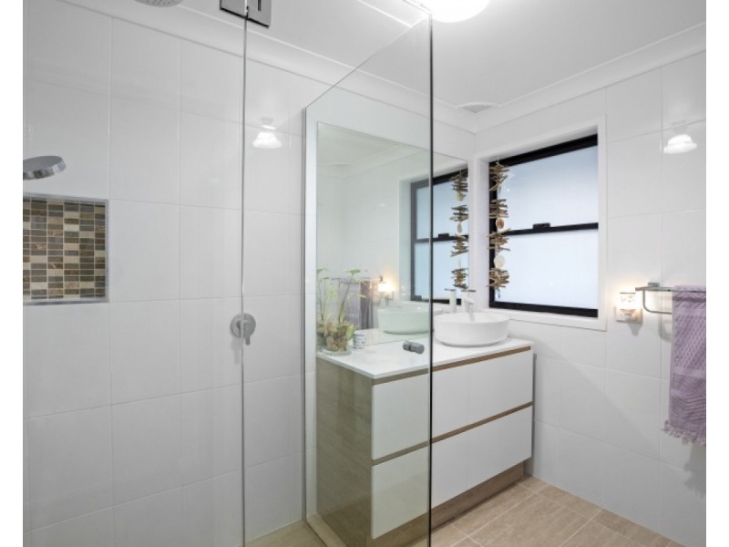 20 Mangrove Road, Narara NSW 2250