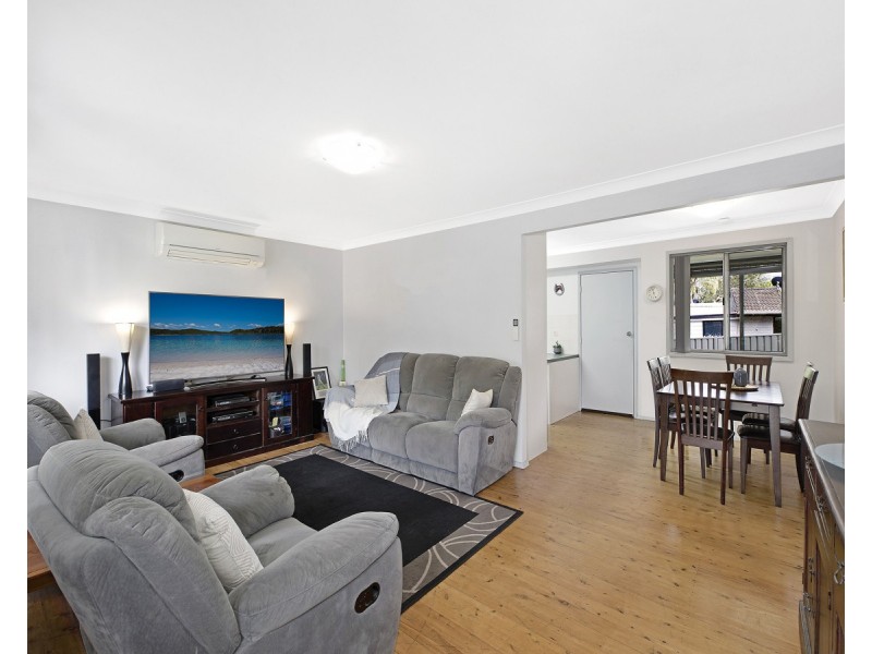 2 Karina Drive, Narara NSW 2250