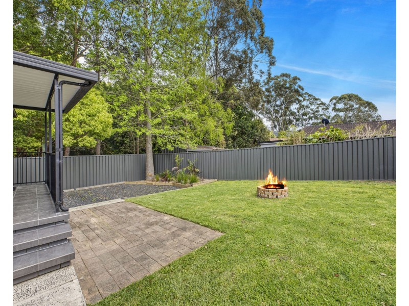 2 Karina Drive, Narara NSW 2250