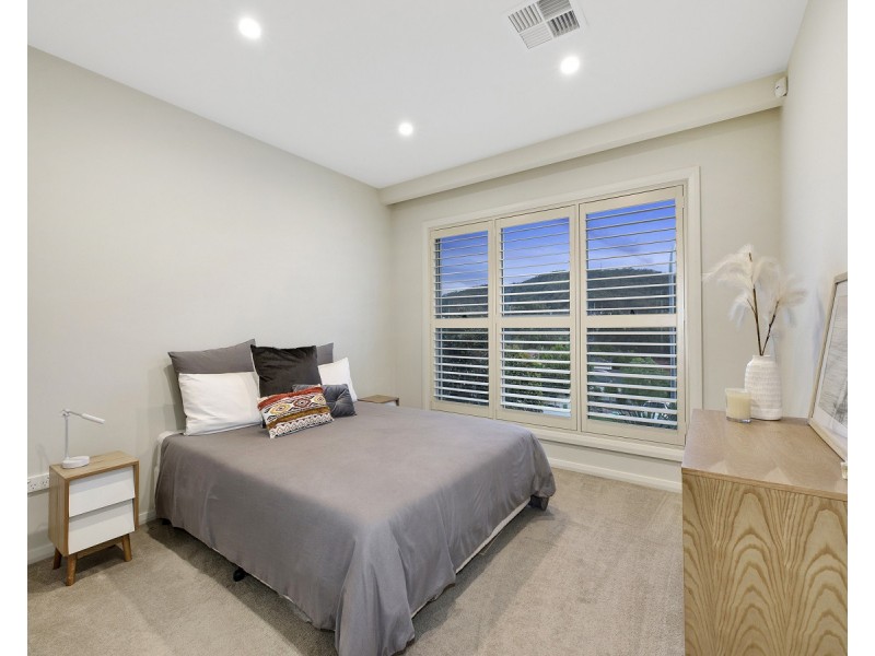16 Applegum Close, Erina NSW 2250