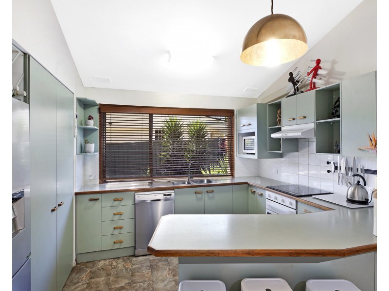 7 Della Close, Narara NSW 2250