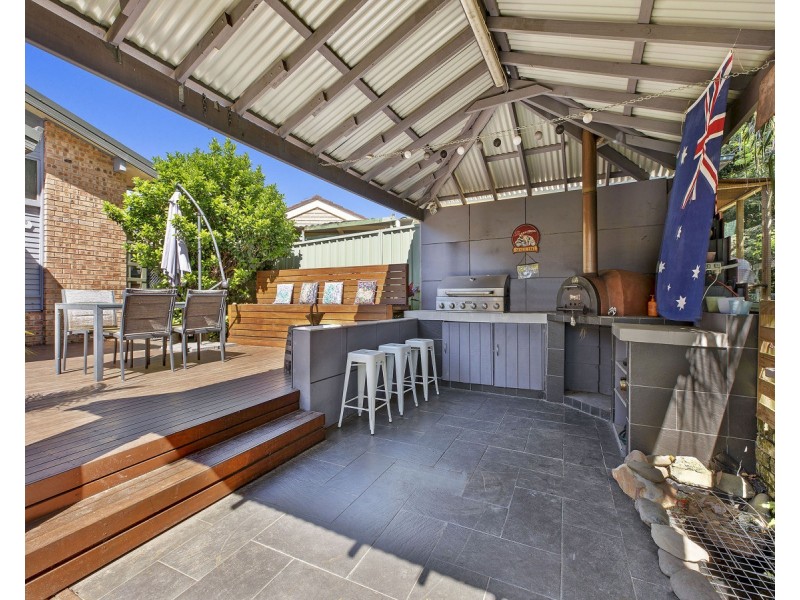 7 Della Close, Narara NSW 2250