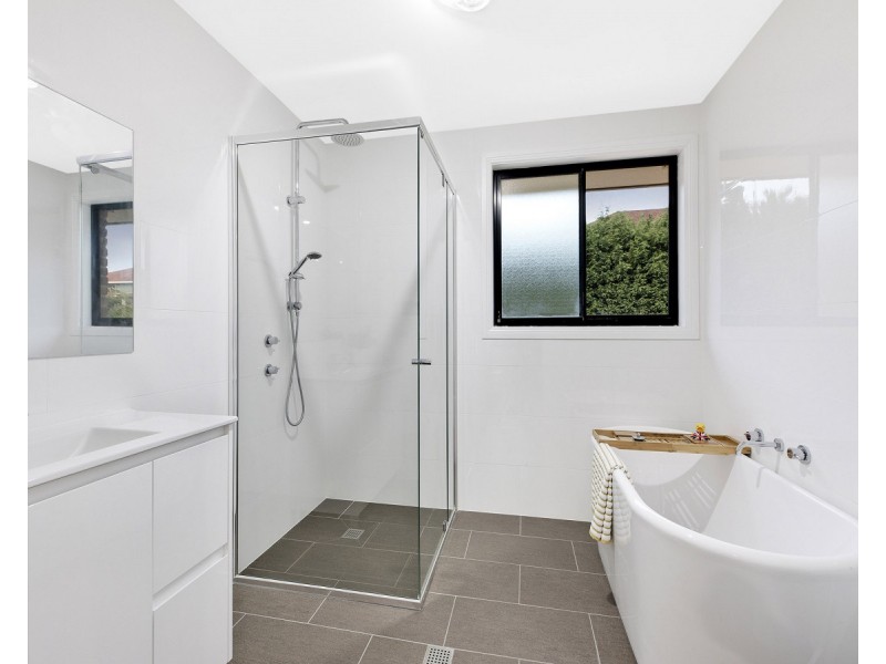 62 Bannister Drive, Erina NSW 2250