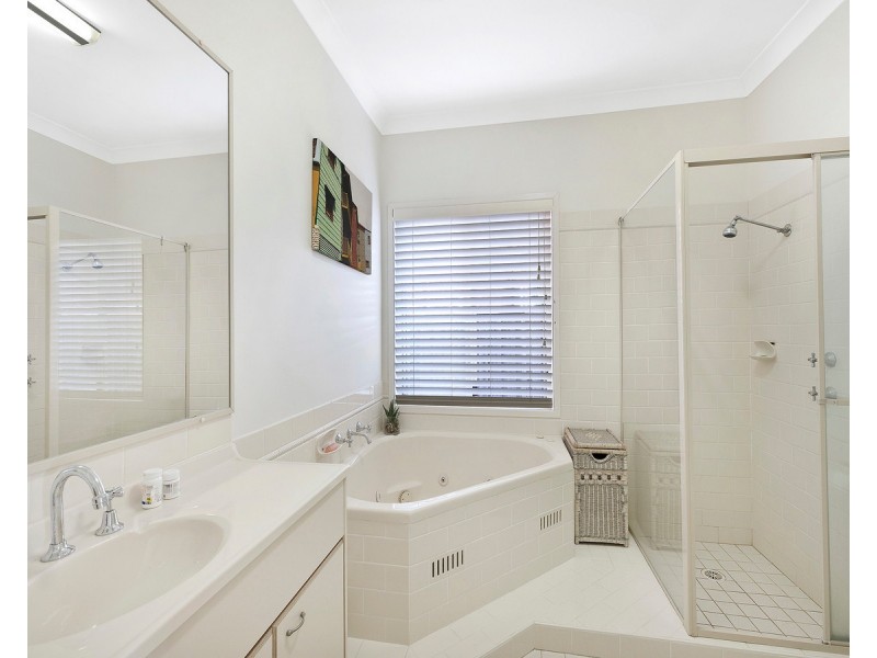 5 Avia Avenue, Erina NSW 2250