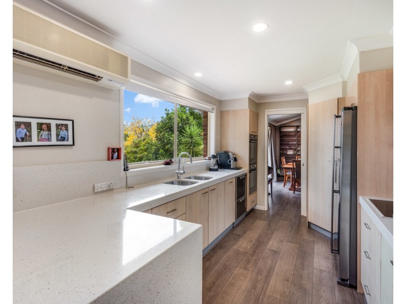 3 Cambourn Drive, Lisarow NSW 2250