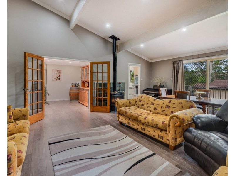 3 Cambourn Drive, Lisarow NSW 2250