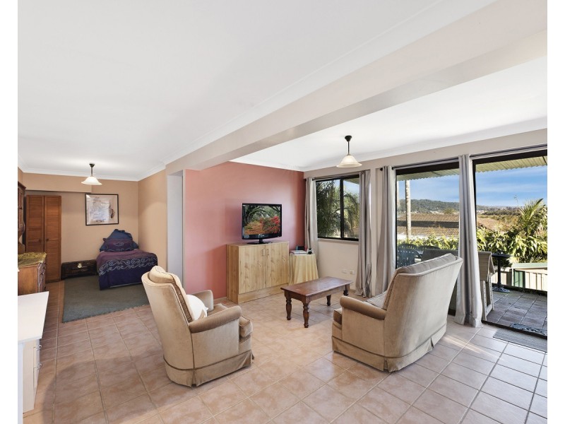 34 Treeview Place, Saratoga NSW 2251