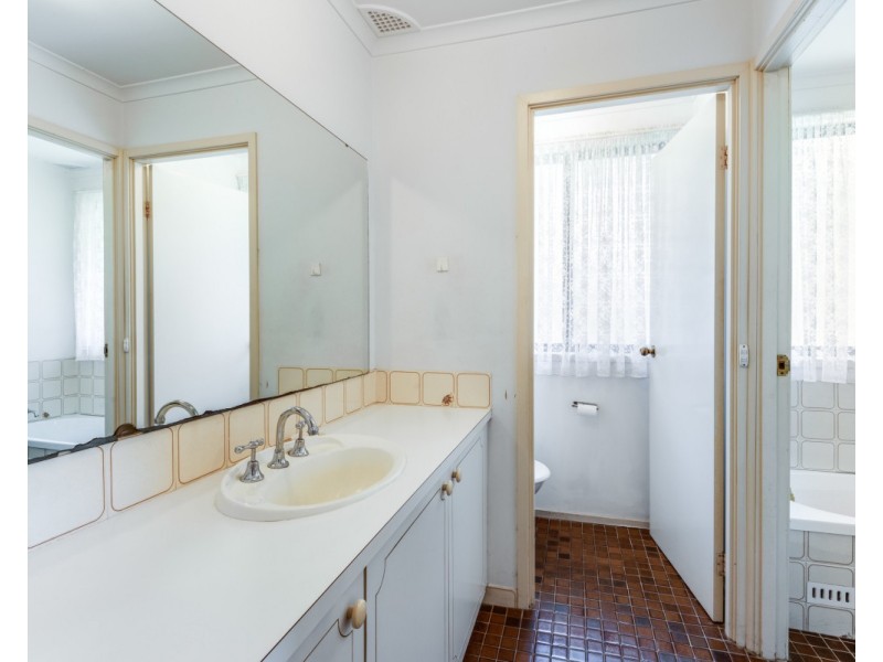 6 Dogwood Close, Wyoming NSW 2250