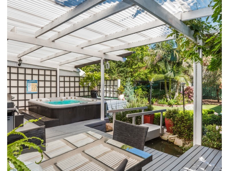 5 Dalton Street, Wyoming NSW 2250