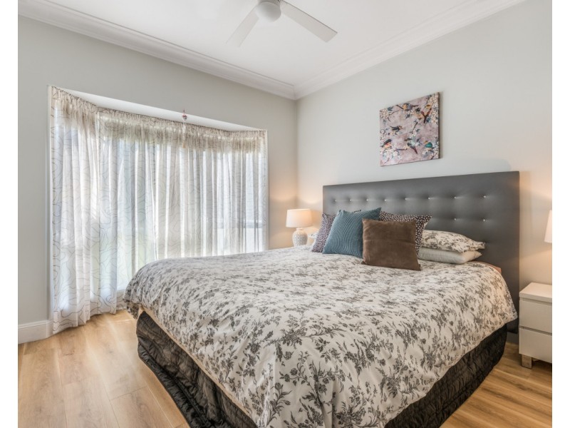 5 Dalton Street, Wyoming NSW 2250