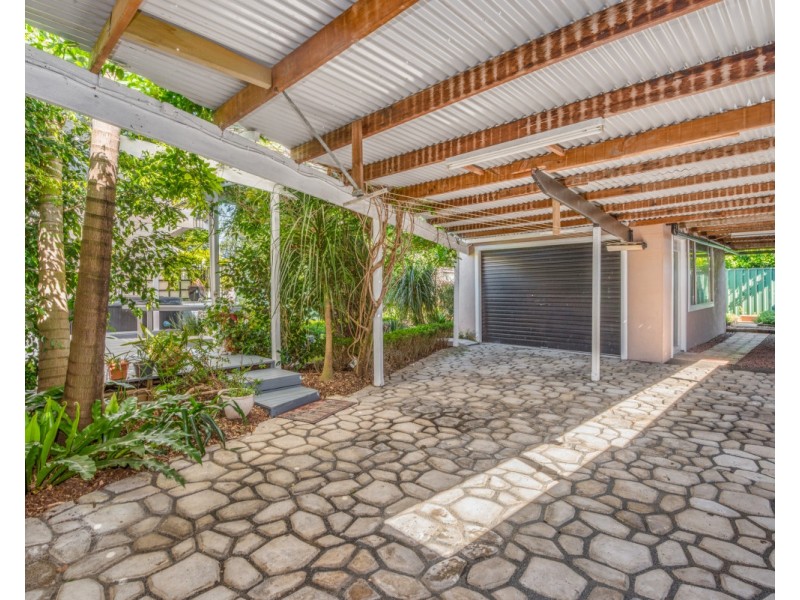 5 Dalton Street, Wyoming NSW 2250