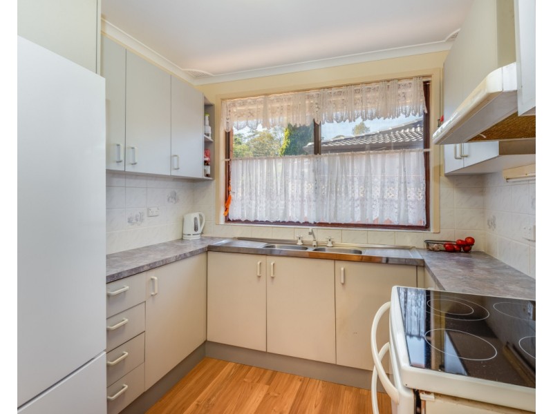 12 Rainforest Road, Wyoming NSW 2250