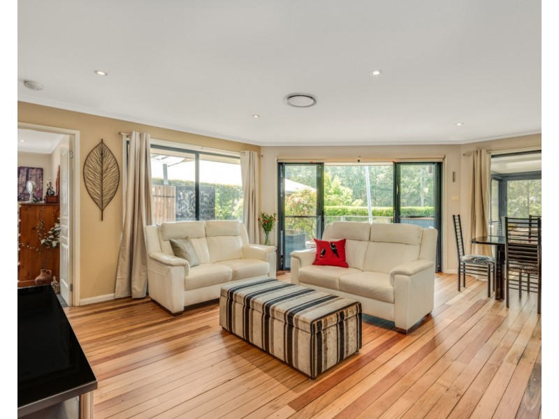 6 Cobbedah Drive, Springfield NSW 2250