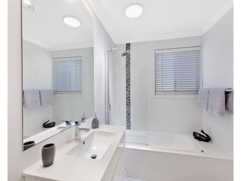 1/4 Mynah Close, Kincumber NSW 2251